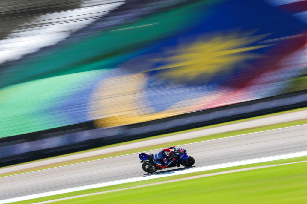 Yamaha test rider Augusto Fernandez on track with the V4 M1 during the 2025 MotoGP Malaysian Grand Prix