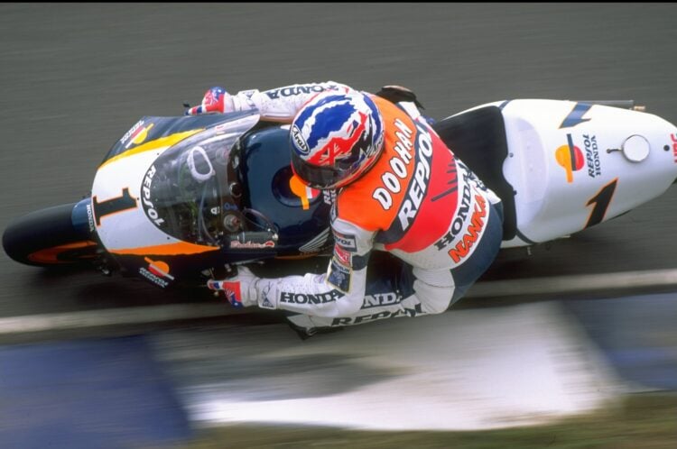 26 Mar 1995:  Aerial view of Michael Doohan of Australia in action on his Honda during the Australian Grand Prix at the Eastern Creek circuit in Me...